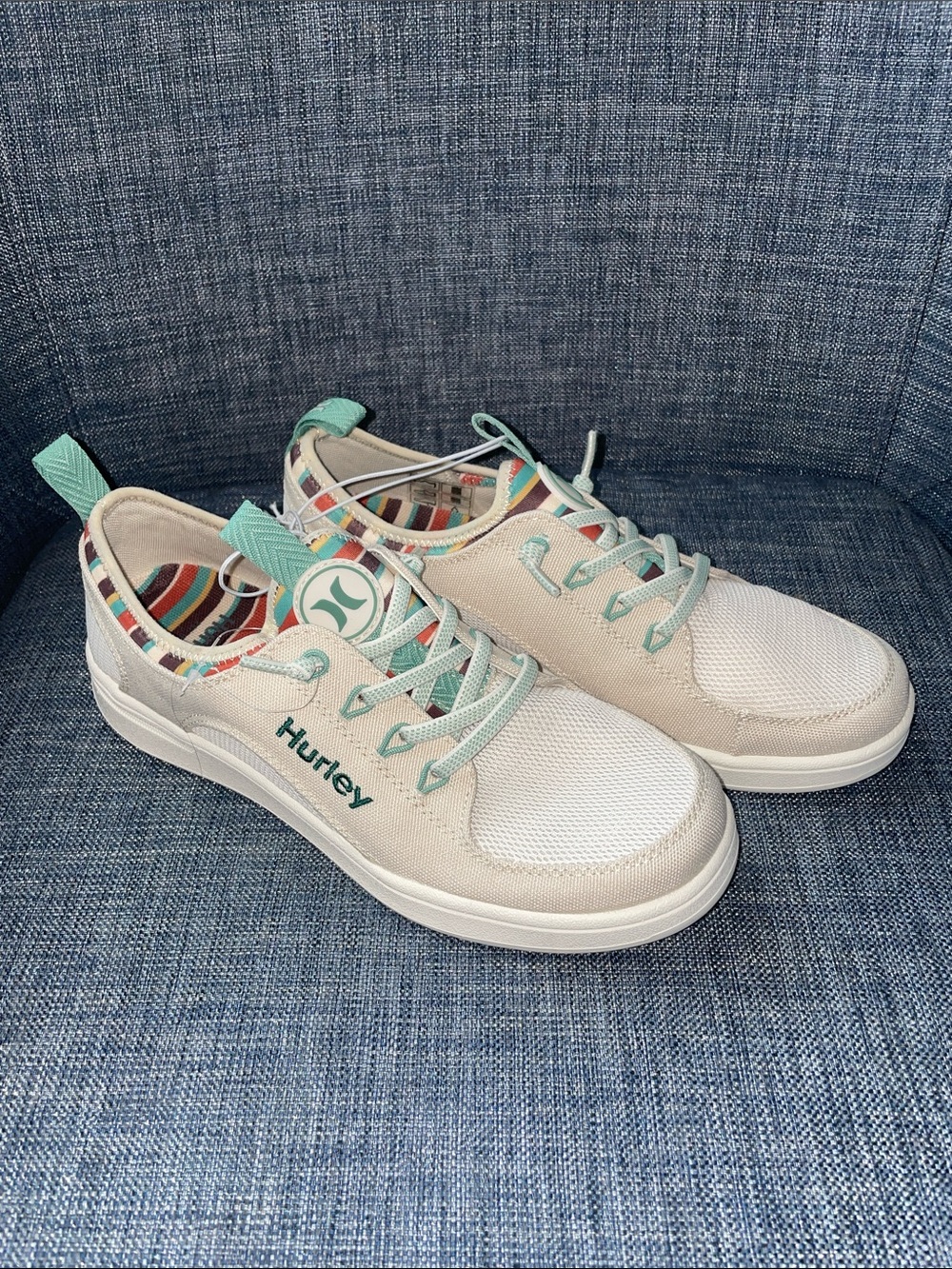Hurley Cream Sneakers with Mint Accents and Striped Lining